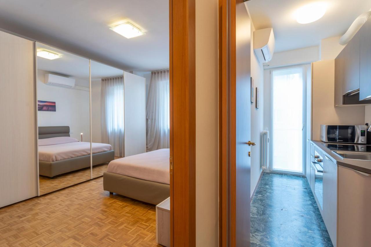 Udine Palazzo D'Aronco Modern Apartment ภายนอก รูปภาพ